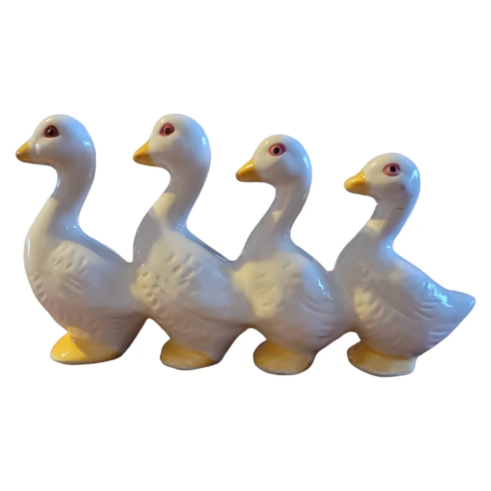 Vtg 4 In A Row Porcelain Geese Goose Duck